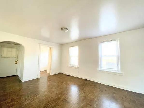7212 Lyndover Pl APT 1E, Saint Louis, MO 63143