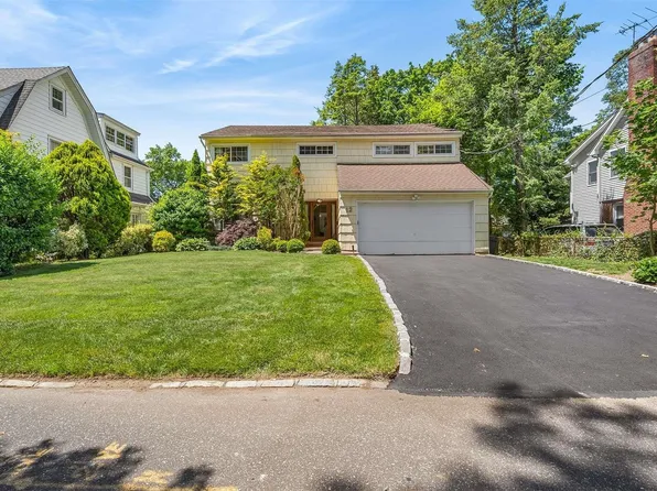 12 Bromley Lane, Great Neck, NY 11023