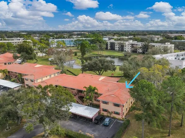 8162 Terrace Garden Dr N Unit 204, Saint Petersburg, FL 33709