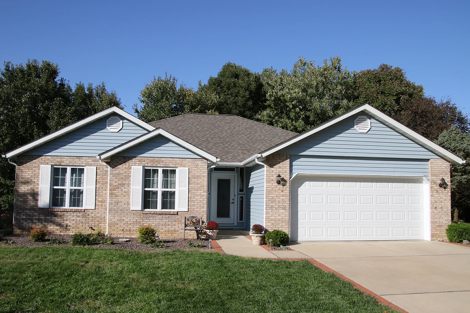 35 Gaslight Ln photo 1