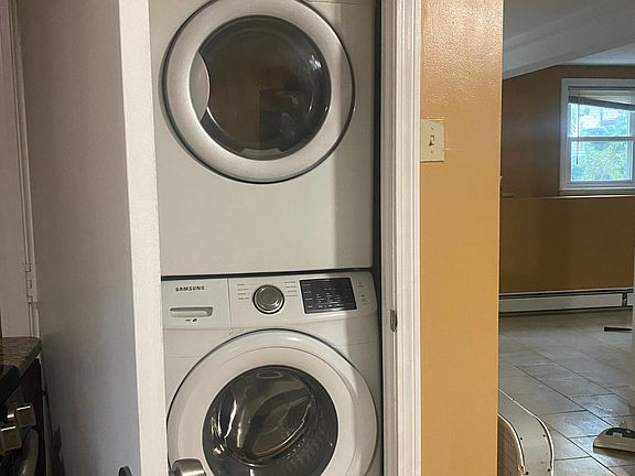 5th image of 227 Malden St #1