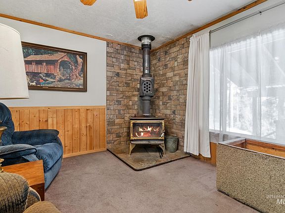 5th image of 29 Beaver Creek Rd