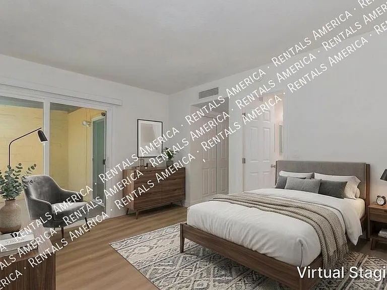 1816 E Iowa St — Photo 14