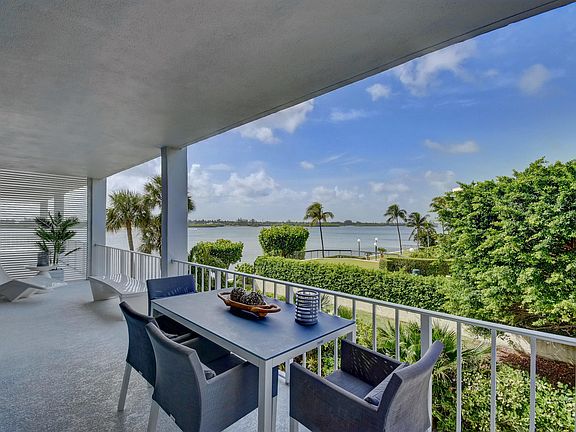 Home For Sale In Cove