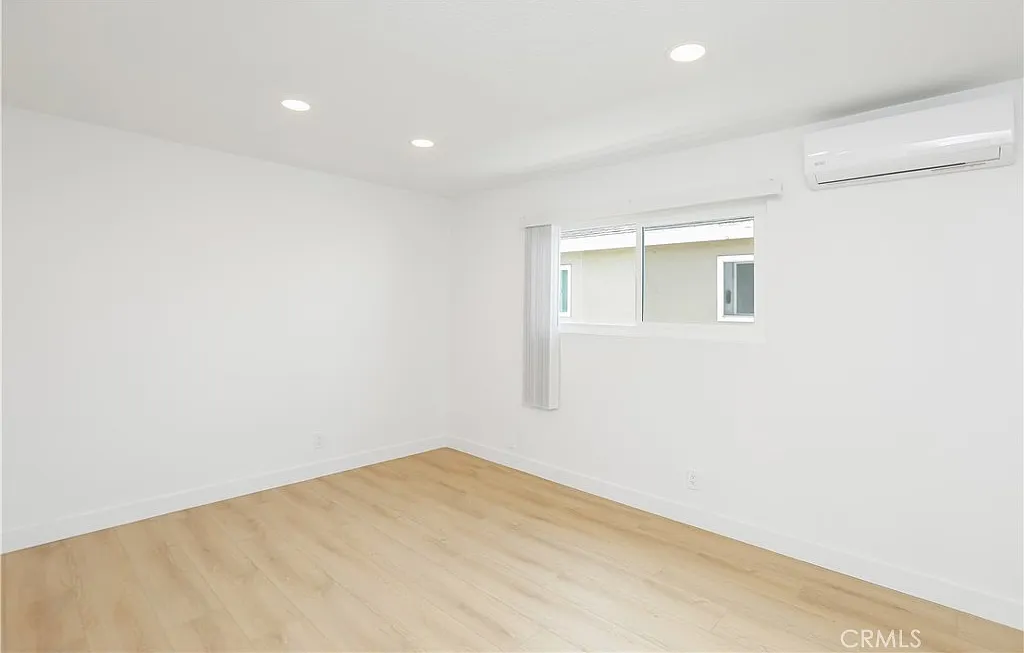 2 bed, 2.5 bath, 1200 sqft, $3,750 — Photo 1
