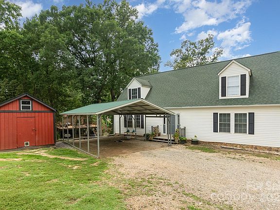 5th image of 109 Summersong Ln