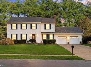 4 Riverview Dr, Ewing, NJ 08628