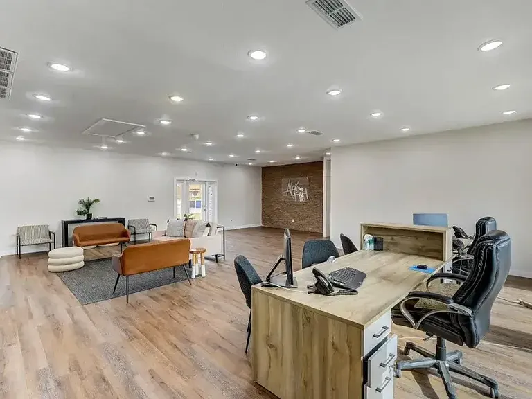 The Alista Apartments — Photo 5