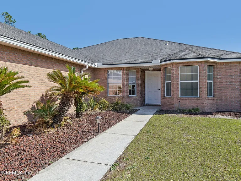2683 Henley Rd — Photo 3