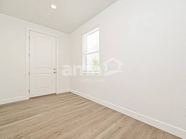 10069 Atchinson Ct — Photo 16