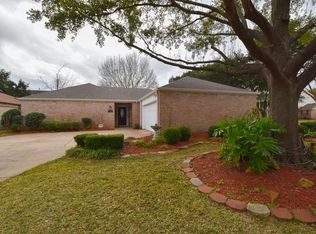 12135 Olympia Dr, Houston, TX 77077