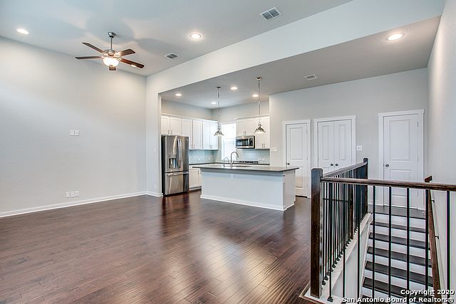 1st image of 430 Clay St #3