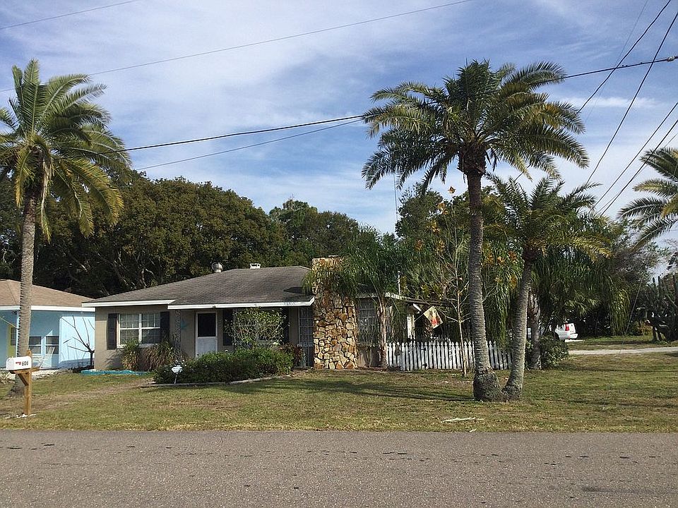 Nice large corner lot