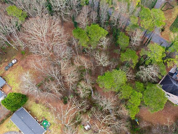 5th image of 504 Allana Ct Lot 4