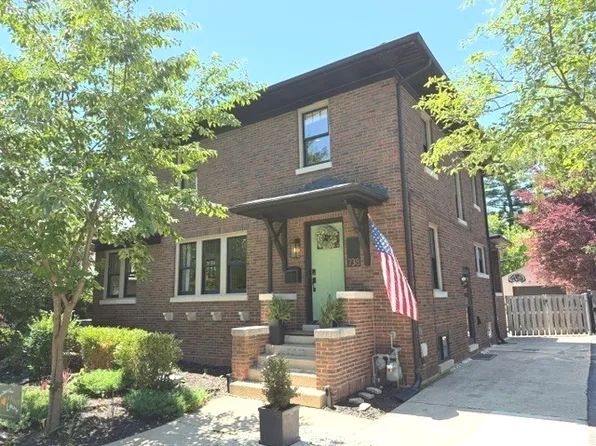 738 N Pine Ave, Arlington Heights, IL 60004