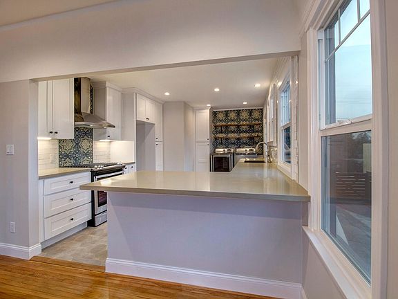 Diningroom view of kitchen