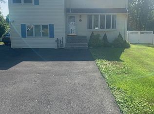 232 Valley Rd, Valley Cottage, NY 10989