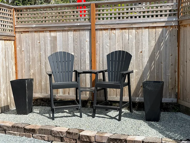 5309 Erskine Way SW — Photo 9