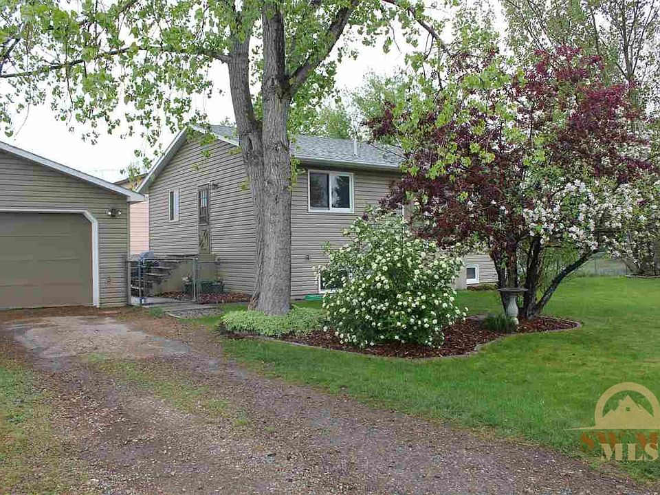 1st image of 300 Gertrude Ave