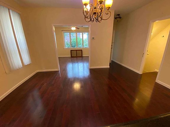 4th image of 20-73 45th St #1R