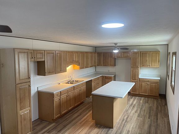 3rd image of 71 Oak Avenue