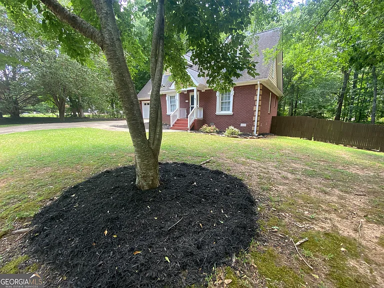 1130 Darlington Station Rd — Photo 2