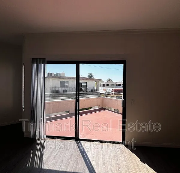 412 N Kenwood St #304 — Photo 10
