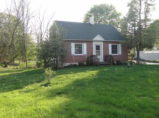 8 Conestoga Ln, Berwyn, PA 19312