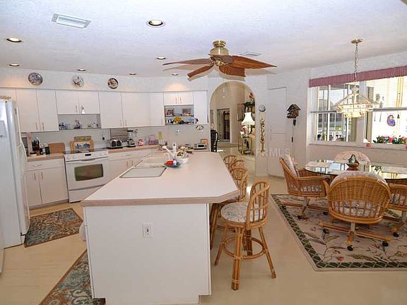 3rd image of 1706 Los Alamos Dr
