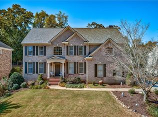 5910 Westcroft Ln, Cumming, GA 30040