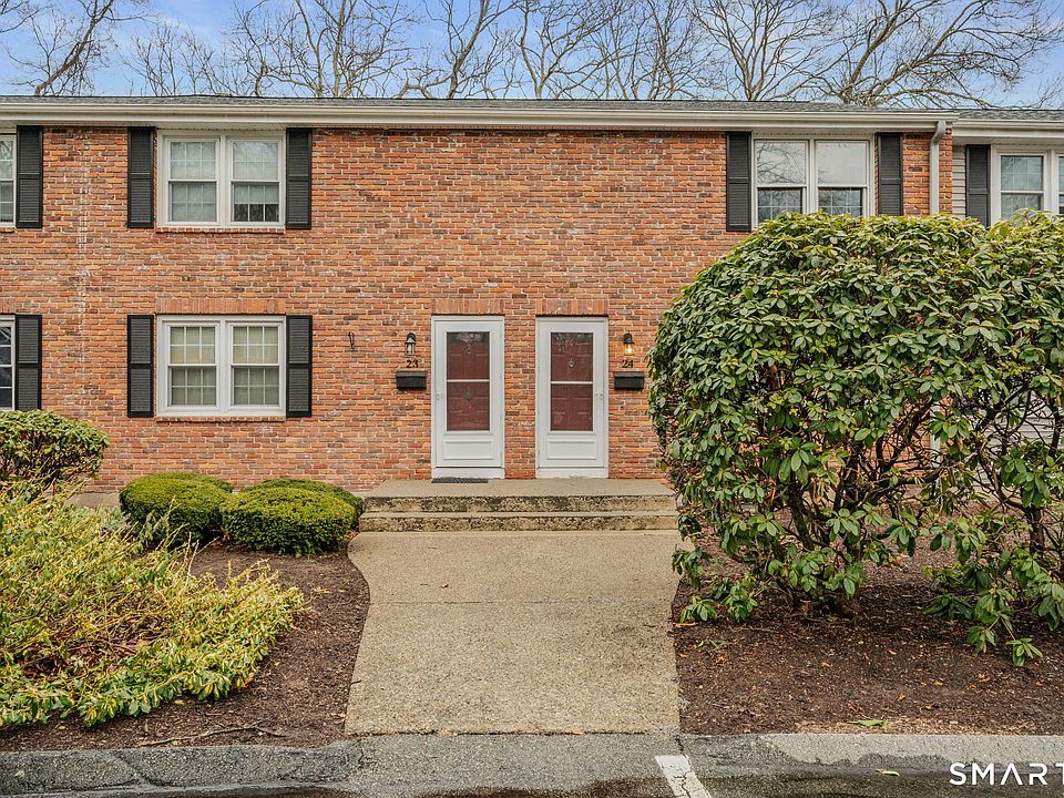 1st image of 81 East Pattagansett Road #24