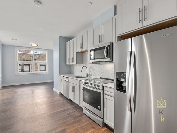 2nd image of 136 Babcock St #204