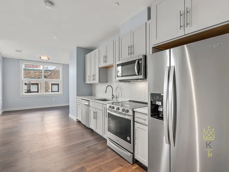 136 Babcock St #404 — Photo 1