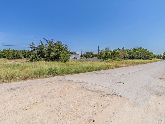 3rd image of 4200 Tennessee Trl