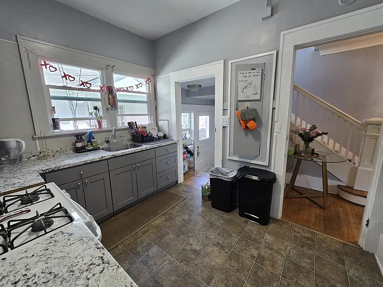 4733 19th Ave NE #11 — Photo 13