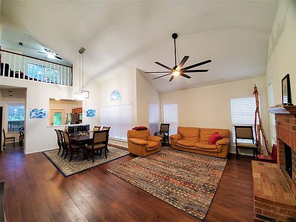 4th image of 2605 Normandy Dr