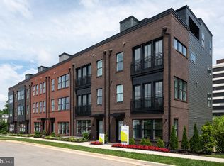 6239 Crosswind Dr, Rockville, MD 20852