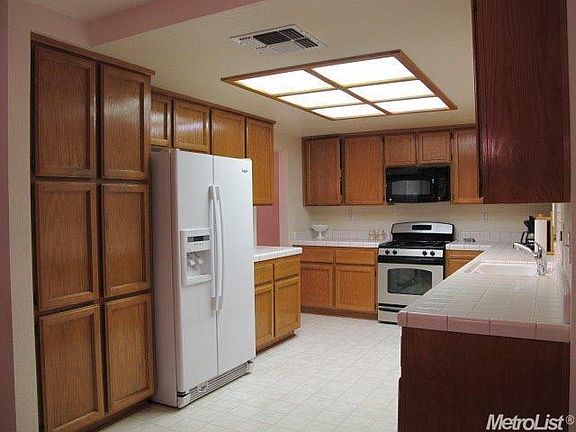 4th image of 5824 Pebble Creek Dr