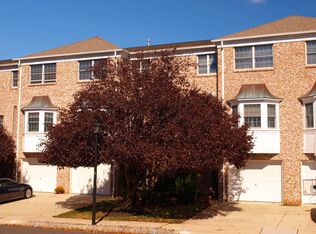 12 Hidden Pond Ct, Raritan, NJ 08869