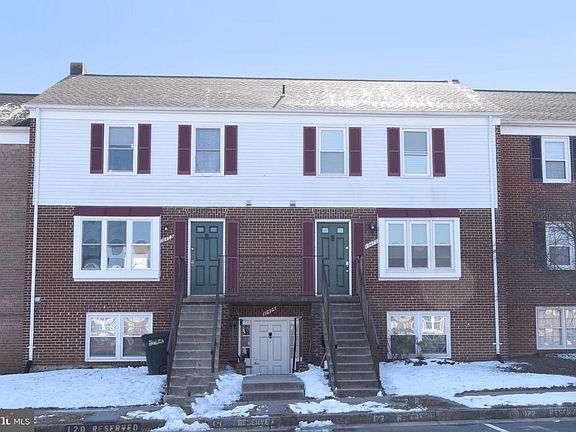3rd image of 1047-C Margate Ct