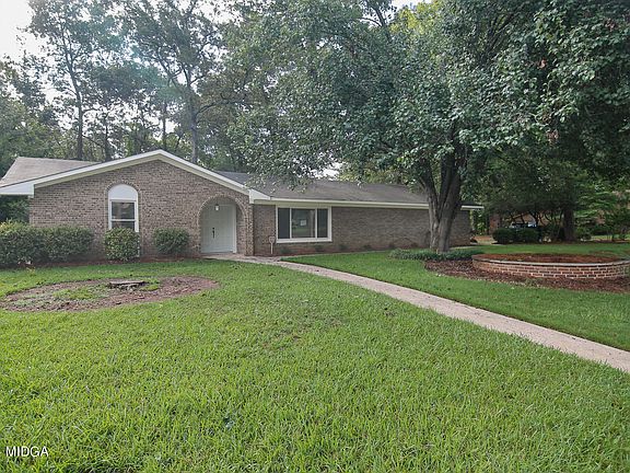 2nd image of 426 Forest Lake Dr