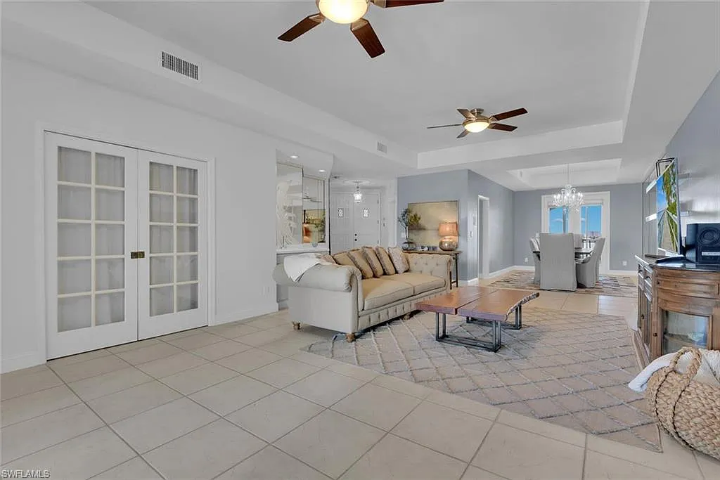 2 bed, 3.5 bath, 2180 sqft, $15,000 — Photo 4