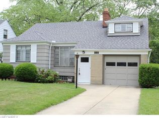 437 Parkside Dr, Bay Village, OH