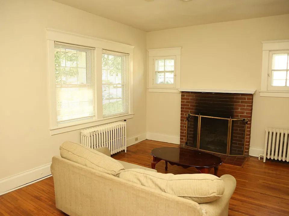 1405 Grady Ave