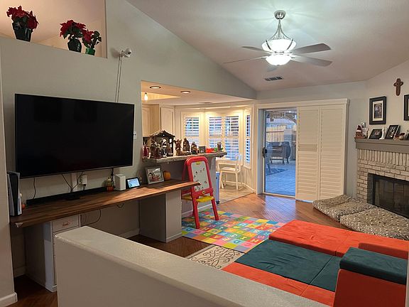 5th image of 101 Woodridge Cir