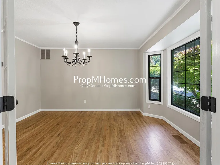 12200 SW 128th Ave — Photo 6
