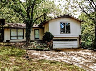 240 Celtic Dr, Branson, MO 65616