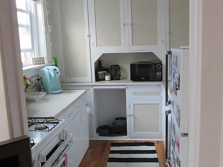 1 bed, 575 sqft, $1,300 — Photo 2