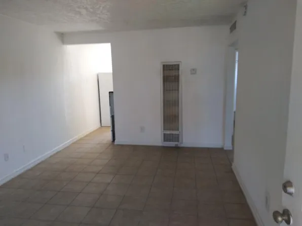 523 31st St #523C, Bakersfield, CA 93301