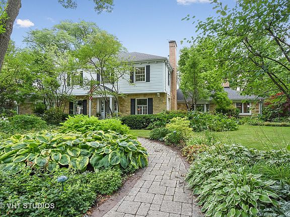 3rd image of 523 S Beverly Ln